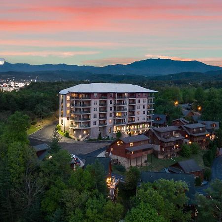 Cozy Cabin In The Smokies!!! Fully Furnished And Complete With Community Indoor And Outdoor Pools And Spas, Game And Fitness Rooms As Well As A Private Hot Tub Пиджен-Фордж Экстерьер фото